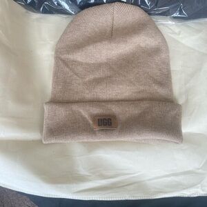 UGG Men's Classic Brown Knit Beanie